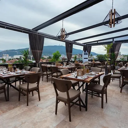 Austrian Palace 酒店 4*